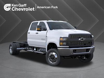 New 2025 Chevrolet Silverado 6500 Work Truck Crew Cab 4WD Cab Chassis for sale #4ES2412 - photo 1