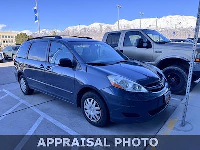 Used 2009 Toyota Sienna LE FWD Minivan for sale #4EP8840A - photo 1