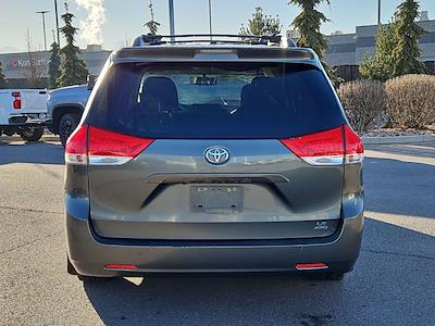 Used 2014 Toyota Sienna LE Minivan for sale #ES077280T - photo 2