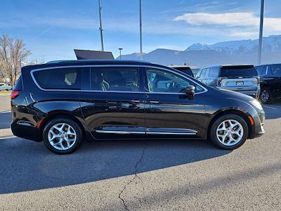 2018 Chrysler Pacifica FWD Minivan for sale #JR111367TA - photo 1