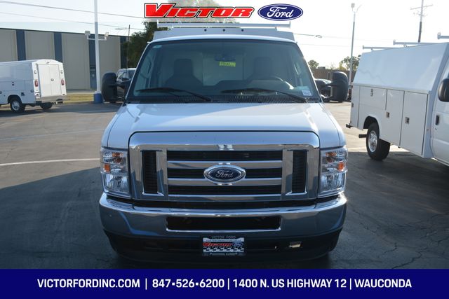 New 2025 Ford E-350 - photo 5