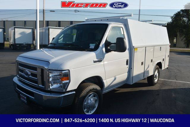 New 2025 Ford E-350 - photo 9