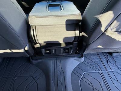 Used 2024 Chevrolet Silverado 1500 Custom Crew Cab for sale #260416A - photo 2