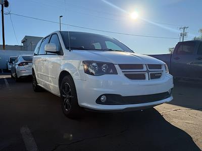 Used 2015 Dodge Grand Caravan Minivan for sale #747688 - photo 2