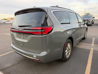 Used 2022 Chrysler Pacifica Touring L Minivan for sale #SG8254 - photo 2