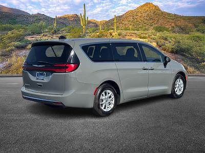 Used 2023 Chrysler Pacifica - photo 1