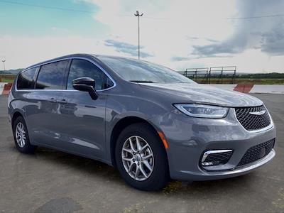 2025 Chrysler Pacifica FWD Minivan for sale #SG8607 - photo 2