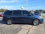 Used 2018 Toyota Sienna XLE Premium Minivan for sale #GL02612A - photo 3