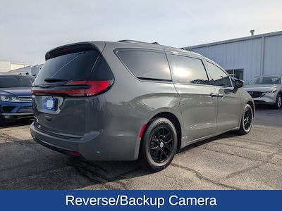 Used 2022 Chrysler Pacifica Touring L Minivan for sale #LC5040A - photo 2