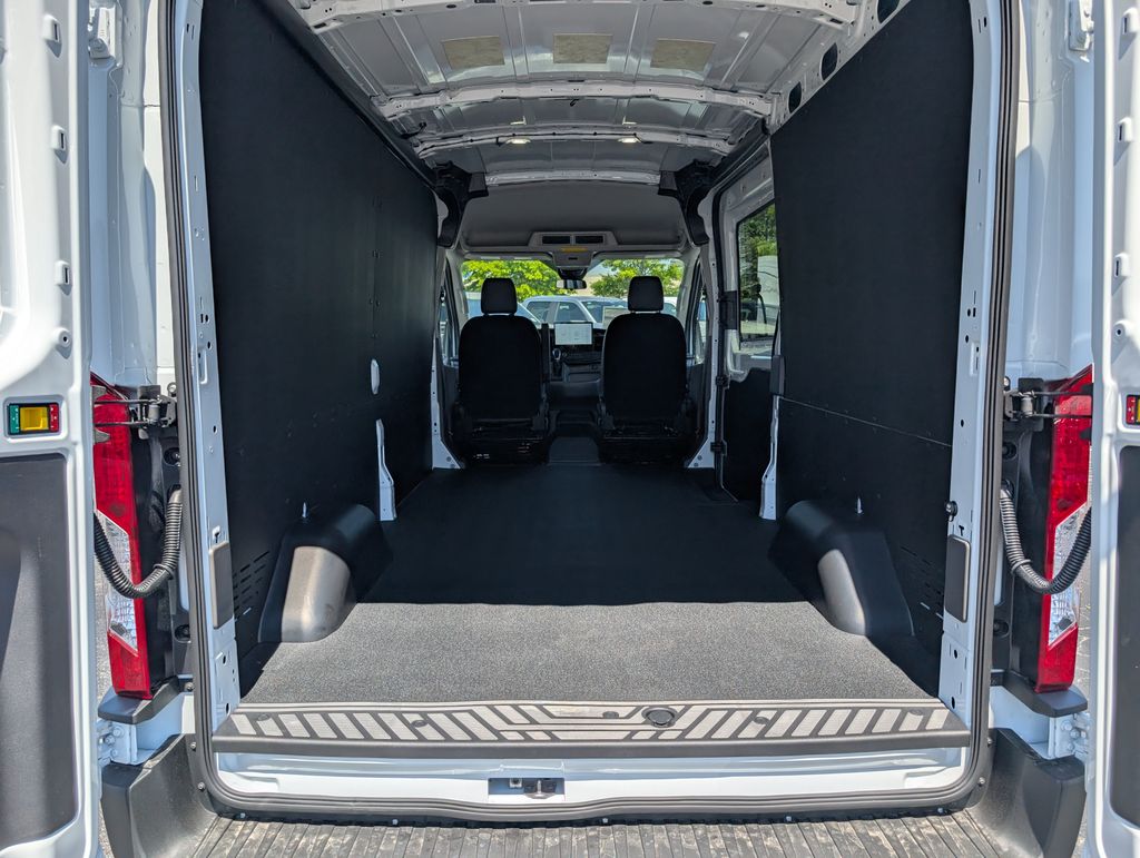 New 2026 Ford Transit 250 - photo 8