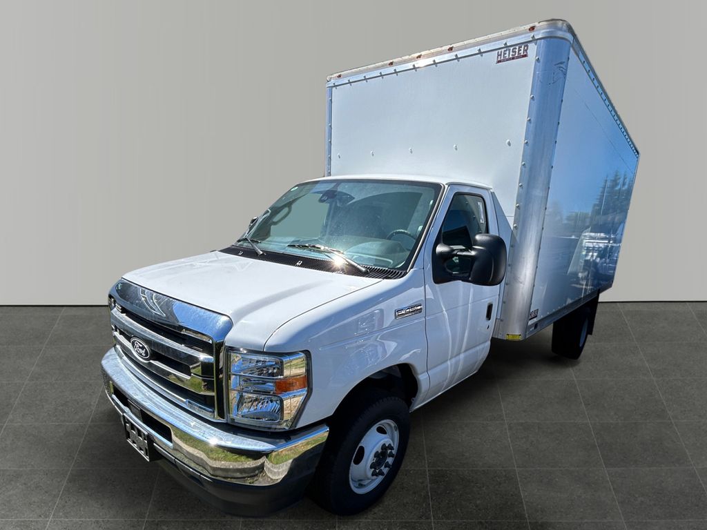 New 2026 Ford E-450 - photo 29