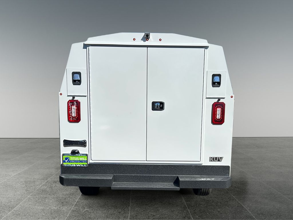New 2026 Ford E-350 - photo 7