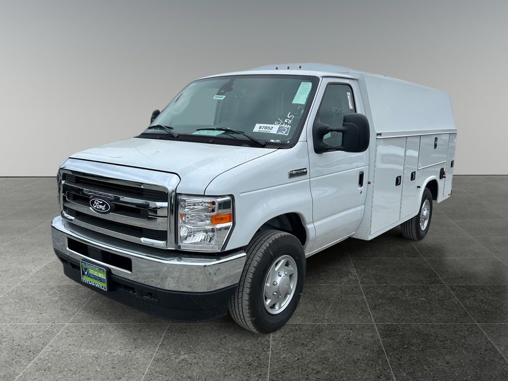 New 2026 Ford E-350 - photo 6