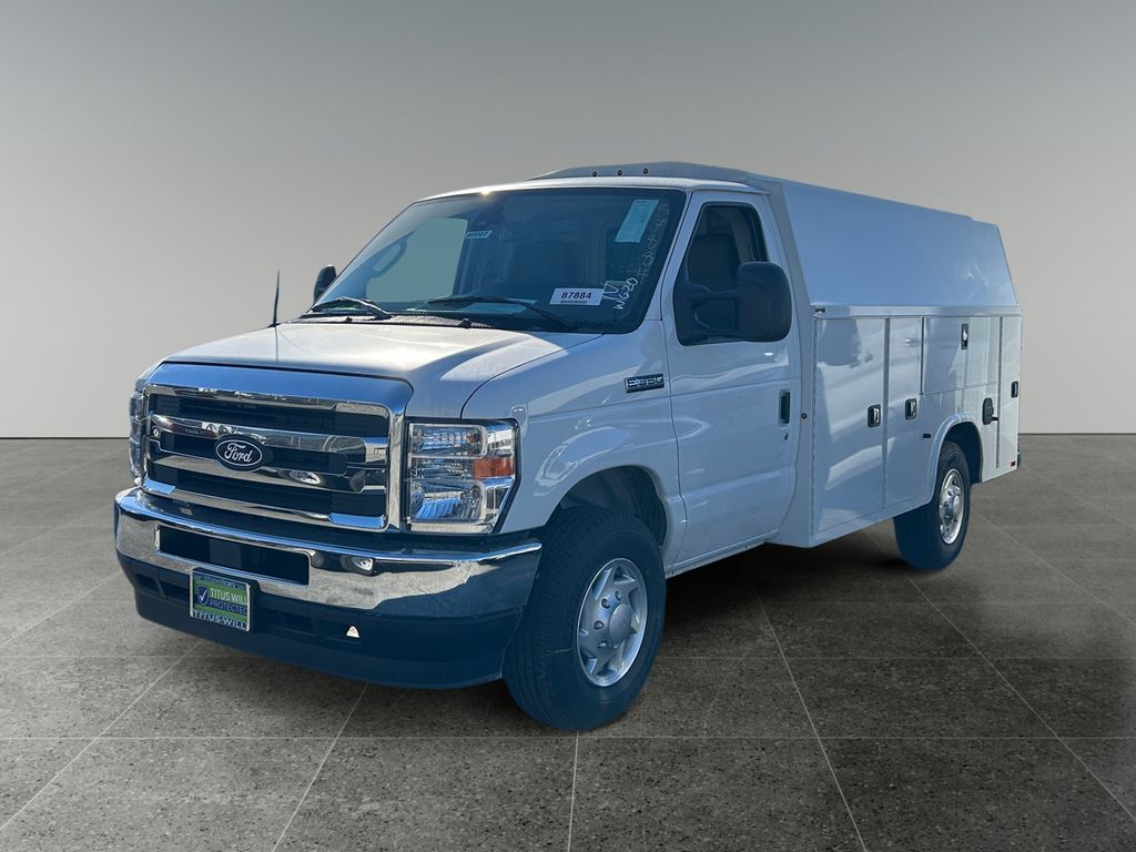 New 2026 Ford E-350 - photo 6