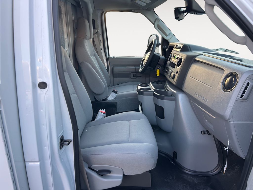 New 2026 Ford E-350 - photo 10