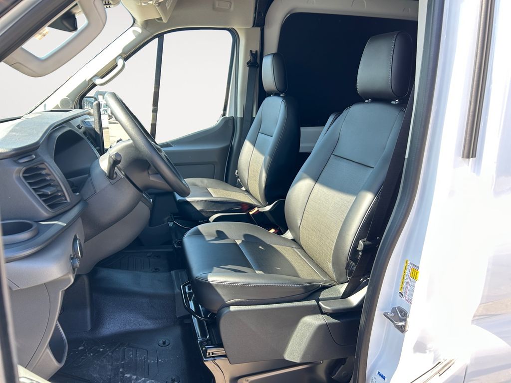 New 2026 Ford Transit 250 - photo 6