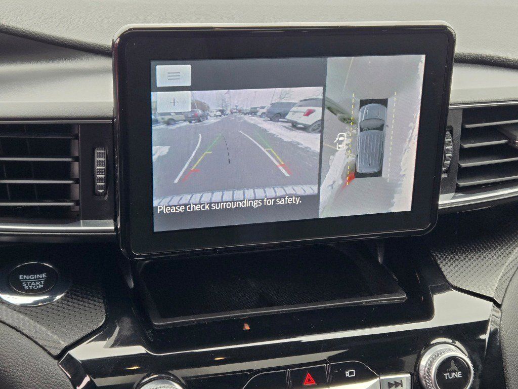 Used 2023 Ford Explorer - photo 30