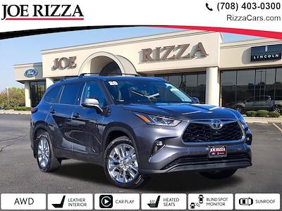 Used 2020 Toyota Highlander - photo 1