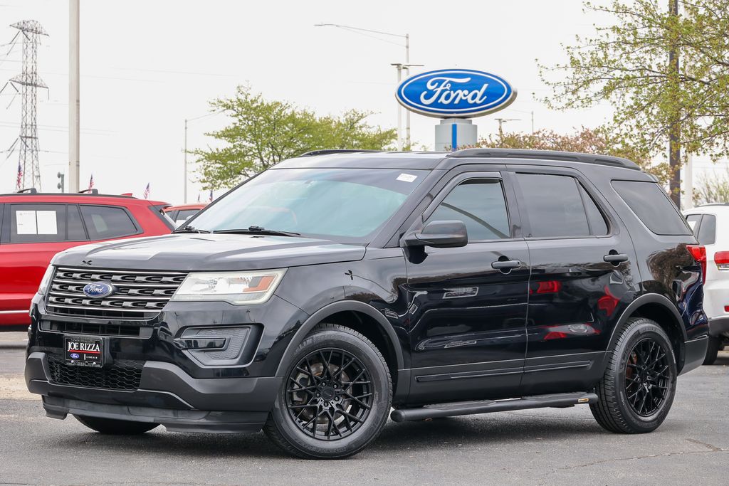 Used 2017 Ford Explorer - photo 1