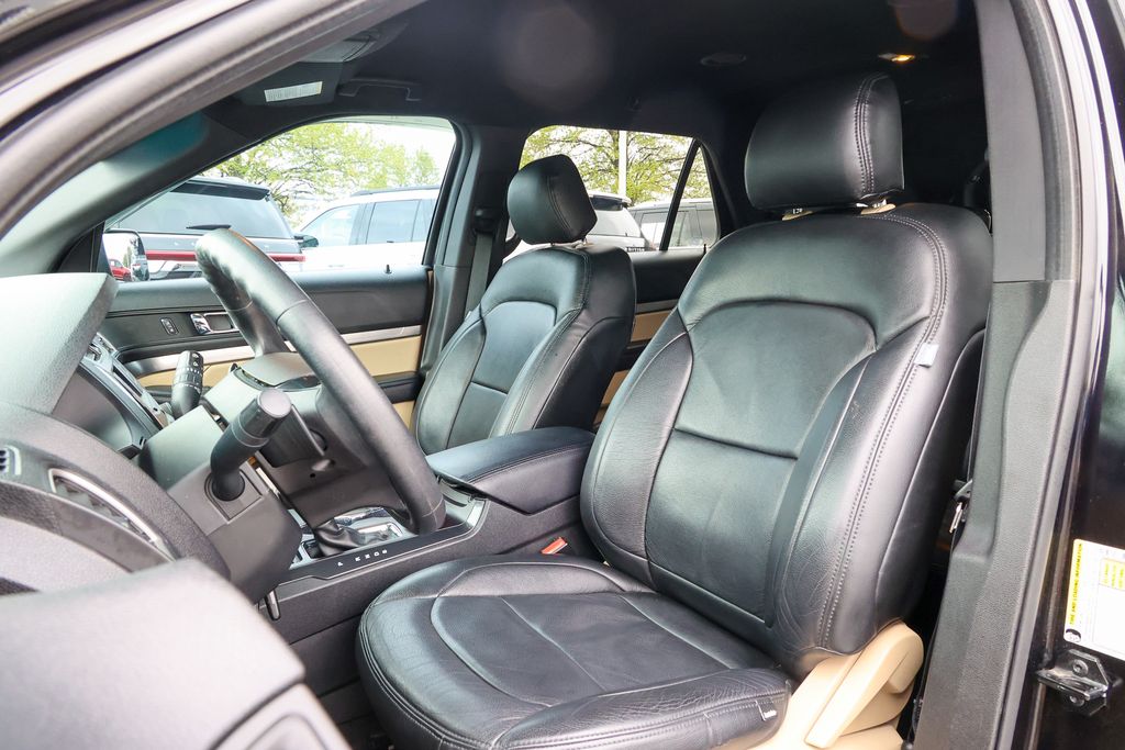 Used 2017 Ford Explorer - photo 30