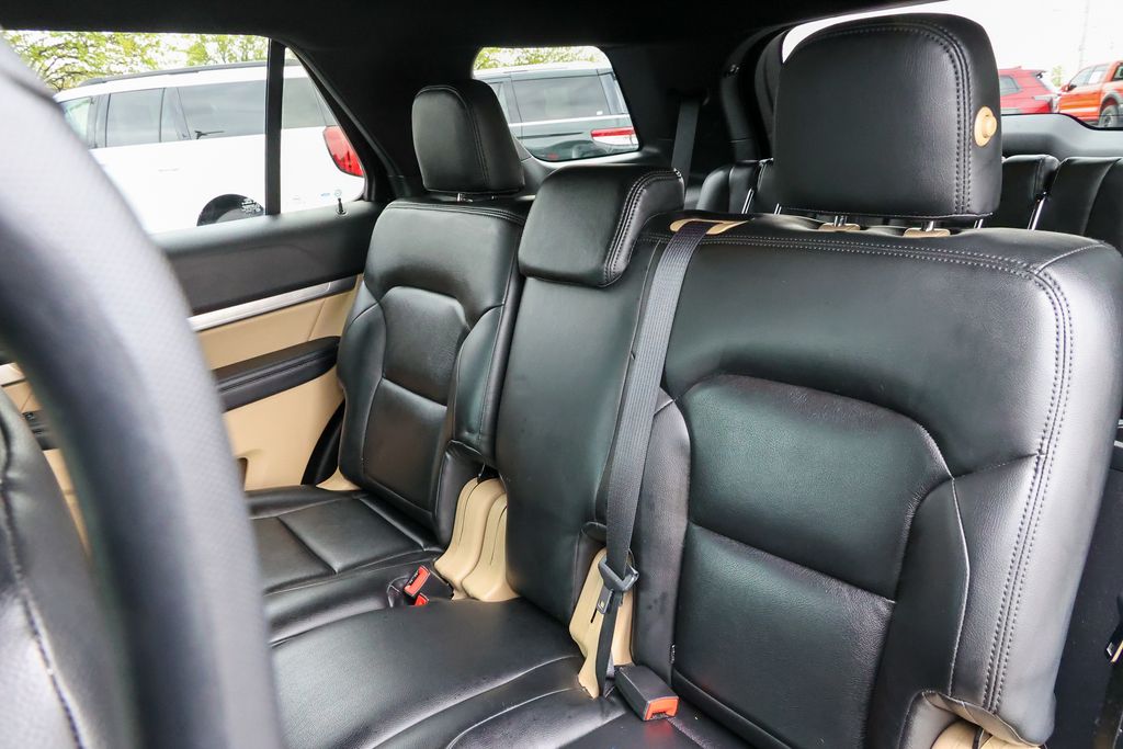 Used 2017 Ford Explorer - photo 32