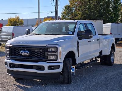 New 2026 Ford F-350 XL Crew Cab 4WD DRW Pickup for sale #NDT8632 - photo 1