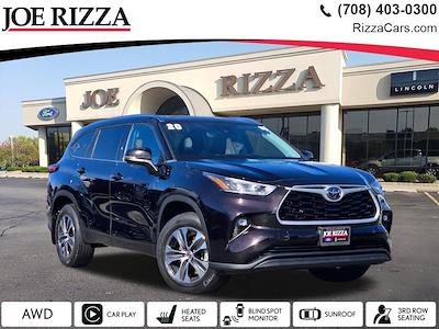 Used 2020 Toyota Highlander - photo 1
