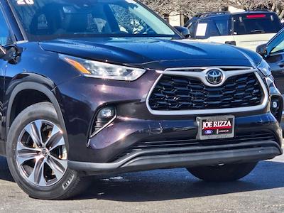 Used 2020 Toyota Highlander - photo 1