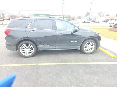 Used 2018 Chevrolet Equinox - photo 1