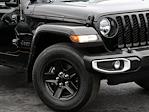 2021 Jeep Gladiator Crew Cab 4x4, Pickup for sale #WU212511 - photo 4