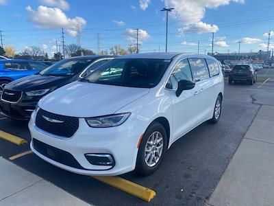 2024 Chrysler Pacifica FWD Minivan for sale #WU212745 - photo 1