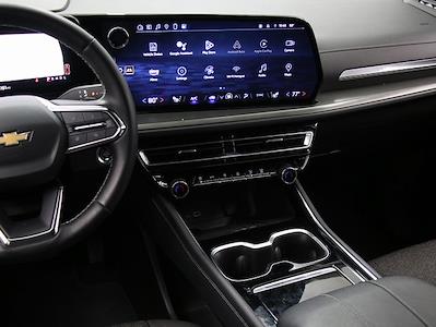 Used 2024 Chevrolet Traverse - photo 1