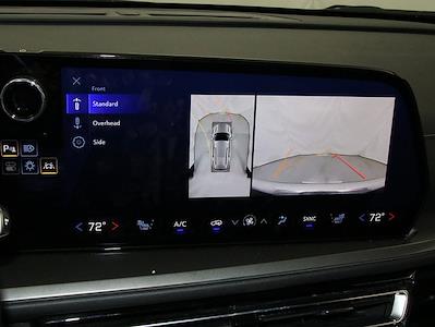 Used 2024 Chevrolet Traverse - photo 1