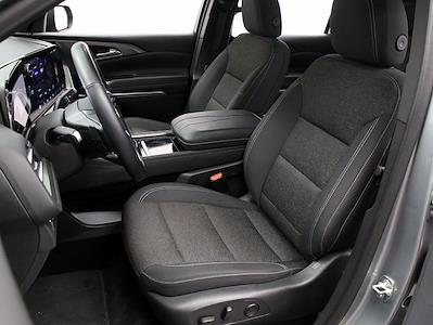 Used 2024 Chevrolet Traverse - photo 1