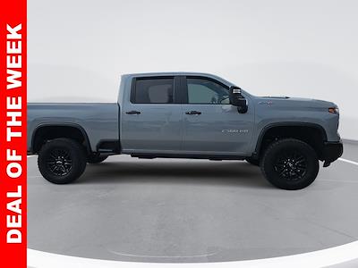 Used 2024 Chevrolet Silverado 2500 - photo 1