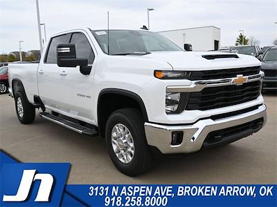 New 2025 Chevrolet Silverado 3500 LT Crew Cab 2WD Pickup for sale #27313 - photo 1