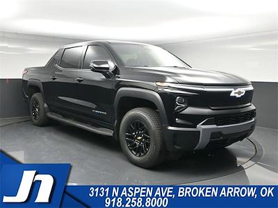 New 2025 Chevrolet Silverado EV LT Crew Cab 4WD Pickup for sale #28230 - photo 1