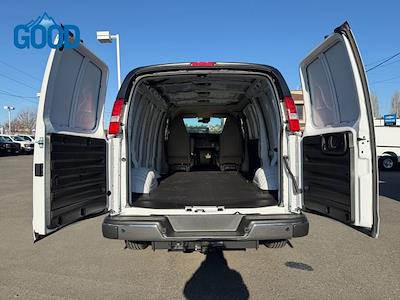 New 2025 Chevrolet Express 3500 - photo 2