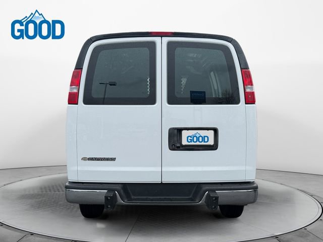 Used 2024 Chevrolet Express 2500 - photo 6