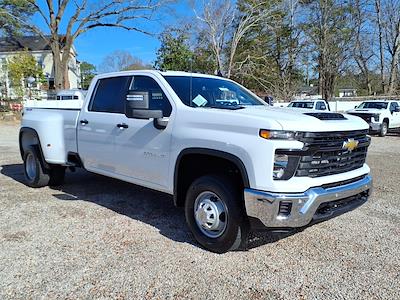 Used 2025 Chevrolet Silverado 3500 - photo 1