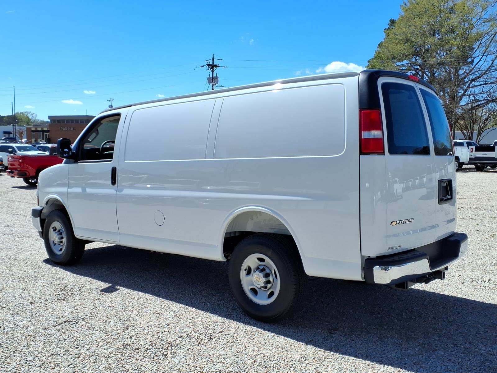 New 2026 Chevrolet Express 2500 - photo 8