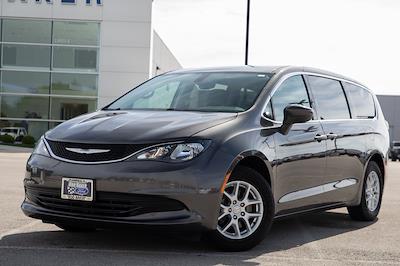 Used 2017 Chrysler Pacifica LX Minivan for sale #P7037A - photo 1
