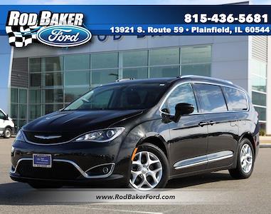 Used 2018 Chrysler Pacifica - photo 1