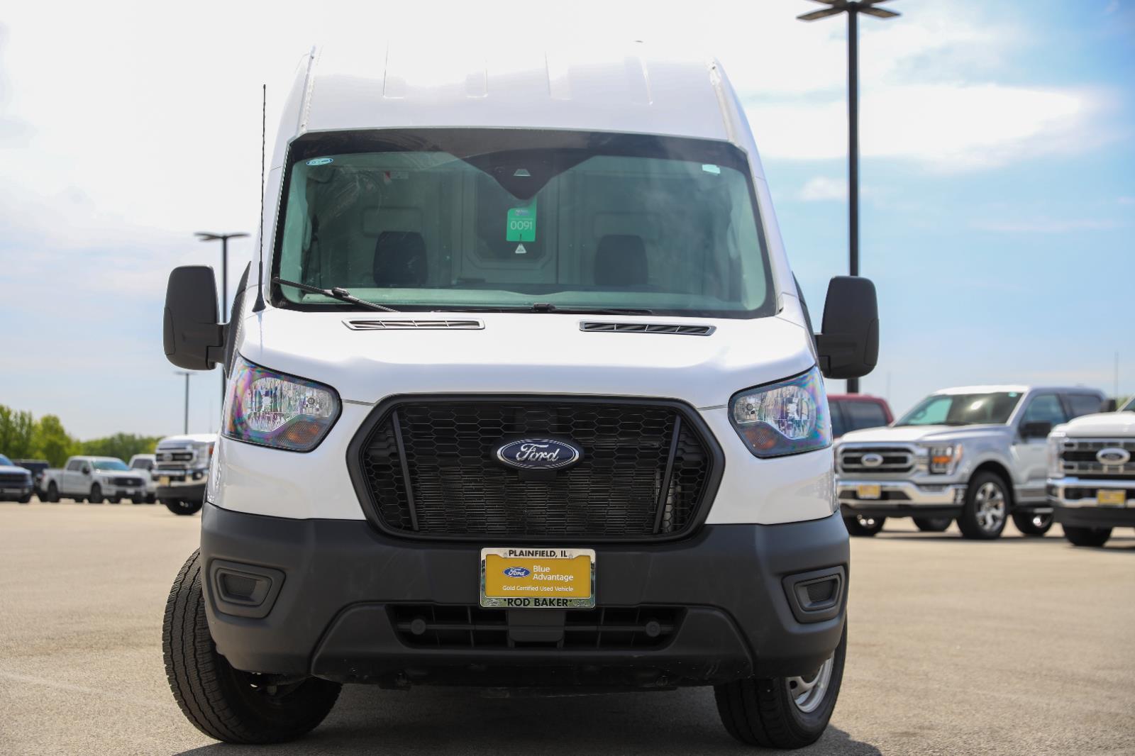 Used 2025 Ford Transit 250 - photo 2