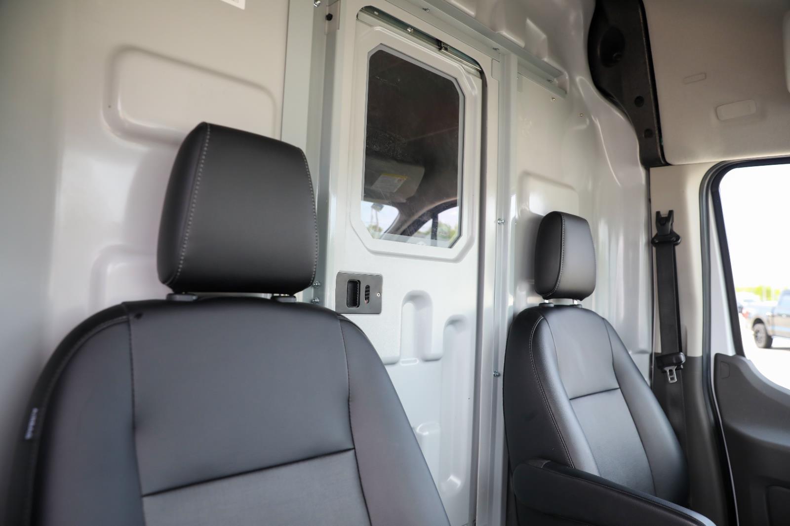 Used 2025 Ford Transit 250 - photo 32