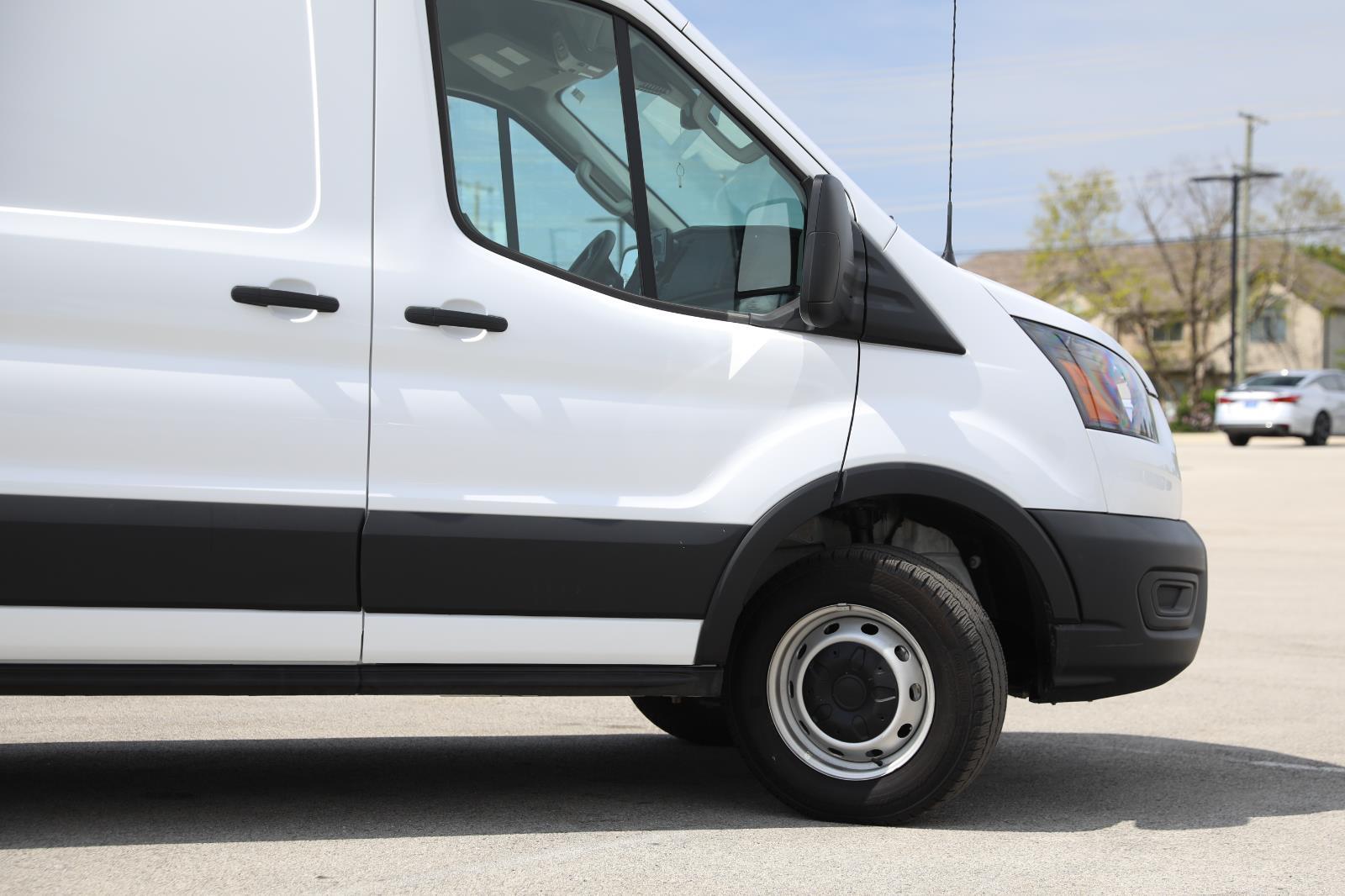 Used 2025 Ford Transit 250 - photo 7