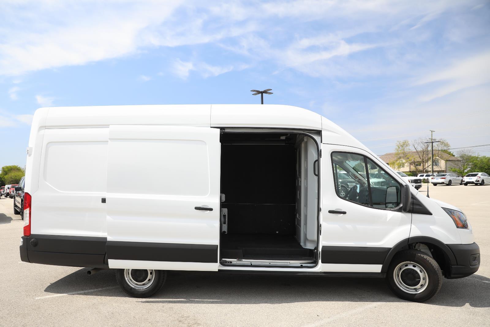 Used 2025 Ford Transit 250 - photo 9