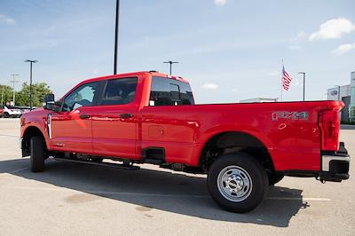 2025 Ford F-350 Crew Cab SRW 4x4 Pickup for sale #T25326 - photo 2