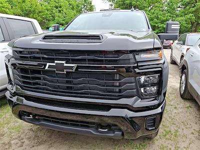 New 2025 Chevrolet Silverado 2500 Custom Crew Cab 4x4 Pickup for sale #255627 - photo 2