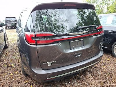 2022 Chrysler Pacifica FWD Minivan for sale #P3240A - photo 2